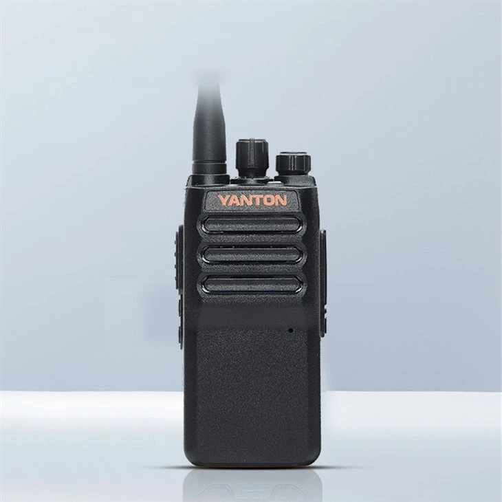 Émetteur-récepteur radio 5W